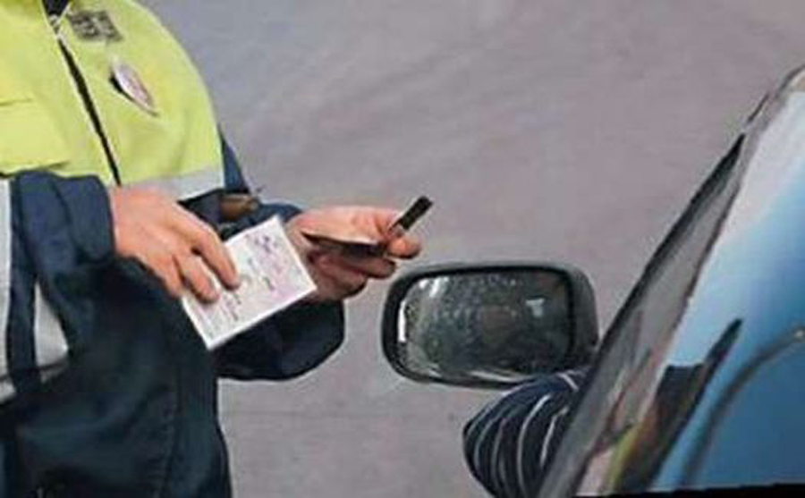 Як повернути водійські права після суду: фото