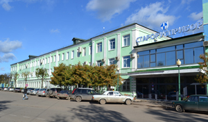 Відкрите акціонерне товариство «Старорусский приладобудівний завод», що входить в Машинобудівну Корпорацію «Сплав» - одне з провідних підприємств російського приладобудування, засноване в 1958 році і розташоване в старовинному, що має багатовікову історію, місті Стара Русса, в 100 кілометрах від Великого Новгорода