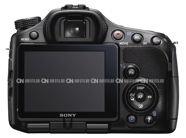 Камера α57 є спадкоємицею популярної моделі α55, а її ціна підвищує привабливість камери для широкого кола користувачів цифрових дзеркальних фотокамер