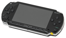 Зображення Порти Wi-Fi ОЗУ і ПЗУ ЦПУ Екран Дата виходу Початкова прошивка Батарея У продажу PSP -1000   USB 2
