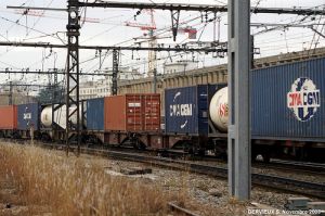 Перевезення вантажів по Росії   нерідко припускають переміщення вантажу на далекі відстані, що доцільно здійснити із застосуванням залізничного транспорту