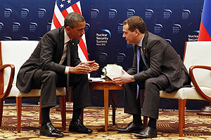 Через технічні збої широкому загалу став відомий фрагмент переговорів Дмитра Медведєва і Барака Обами, що проходили за закритими дверима   Фото: Reuters   Москва